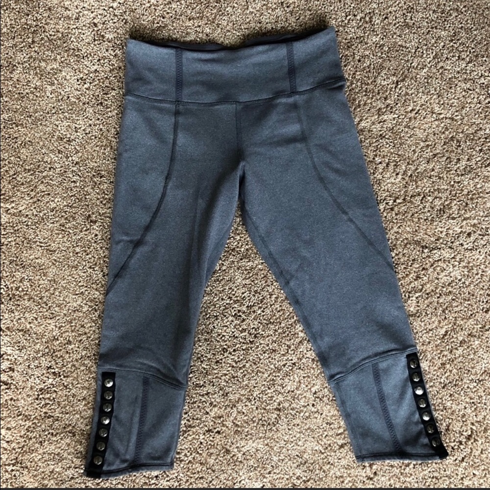 Lululemon crop snap leggings